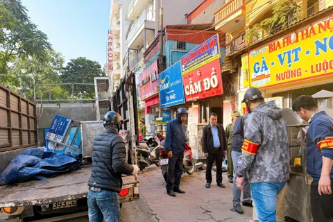 Phường Thanh Liệt: Kiên quyết lập lại trật tự đô thị, không để tái lấn chiếm vỉa hè