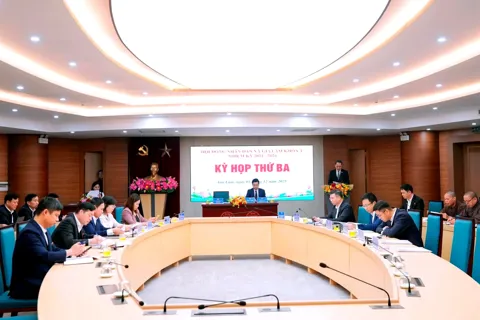 HĐND xã Gia Lâm thông qua 10 nghị quyết quan trọng tại kỳ họp cuối năm 2025