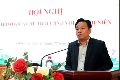 Đối thoại với thanh niên, Bát Tràng tháo gỡ vướng mắc về việc làm và khởi nghiệp