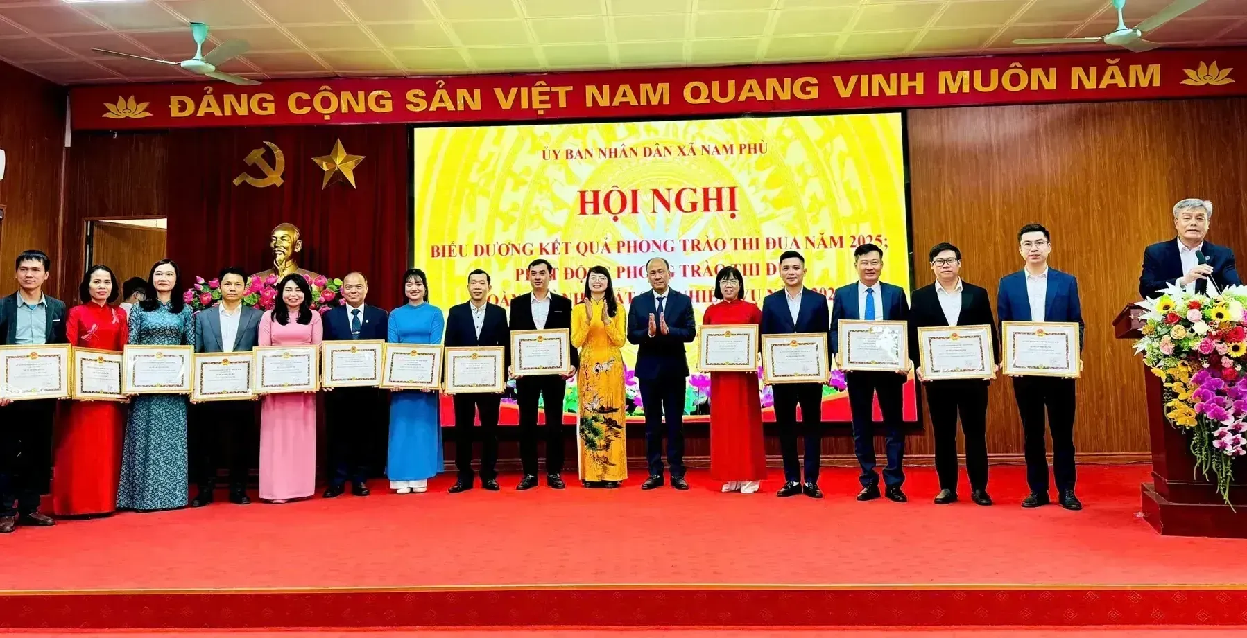 Nam Phù khơi dậy khát vọng cống hiến, lan tỏa sức mạnh thi đua