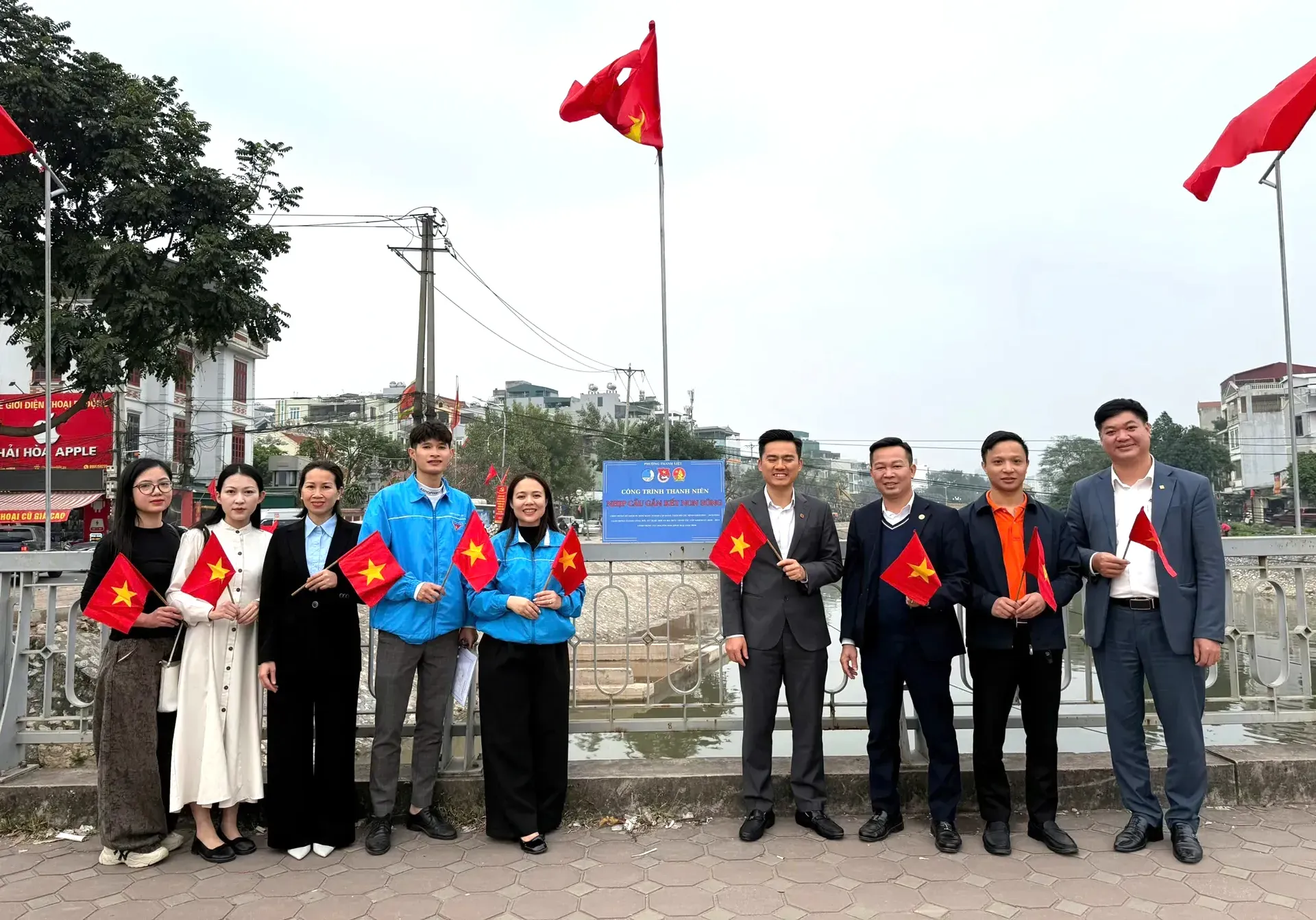 Đoàn Phường Thanh Liệt: Khánh thành công trình thanh niên "Nhịp cầu gắn kết non sông"
