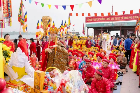 Lễ cấp thủy – Nghi thức thiêng trong Lễ hội làng Vạn Phúc, xã Nam Phù