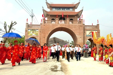 Xã Thanh Trì: phát huy truyền thống, khai thác lợi thế để bứt phá 
