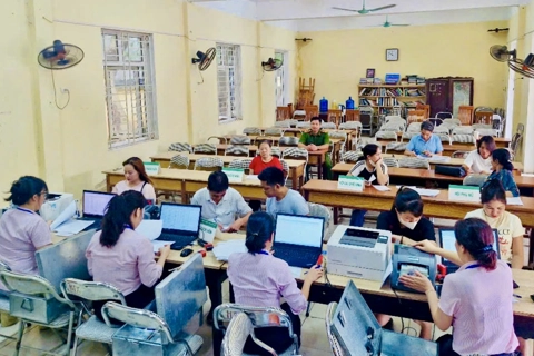Điểm giao dịch Vạn Phúc Châu, xã Nam Phù vận hành thông suốt