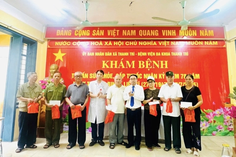 Xã Thanh Trì: khám sức khỏe, cấp thuốc cho 273 trường hợp người có công, đối tượng chính sách