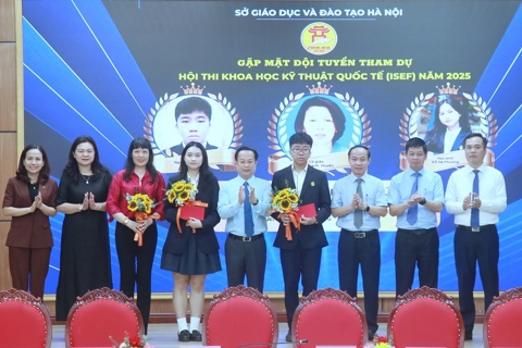 Hà Nội tôn vinh học sinh đạt giải khoa học kỹ thuật quốc gia và dự thi ISEF quốc tế
