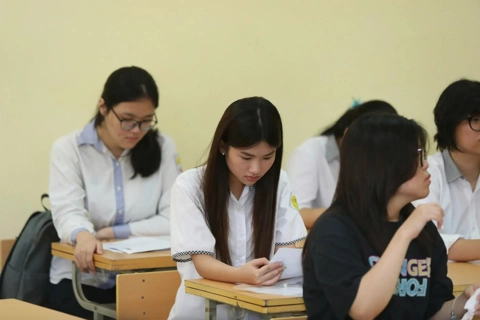 Ngành xã hội bỏ xét tuyển tổ hợp C00: nghịch lý hay xu thế tất yếu?