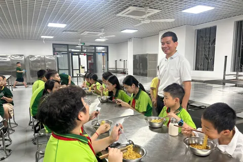 Ứng phó bão số 11: nhà trường linh hoạt chọn hình thức dạy học phù hợp
