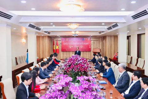 Bộ trưởng Bộ GD&ĐT Nguyễn Kim Sơn: Đội ngũ nhà giáo là nền tảng của mọi đột phá