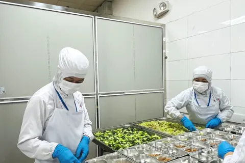 Bảo quản thực phẩm – yêu cầu không thể xem nhẹ trong bữa ăn bán trú