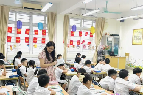 Bổ sung quy định chi trả học phí đào tạo cho giáo viên