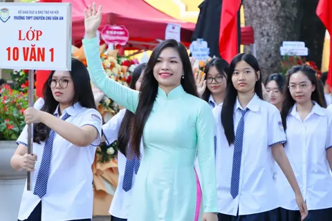 Chương trình nâng cao của học sinh trường THPT chuyên