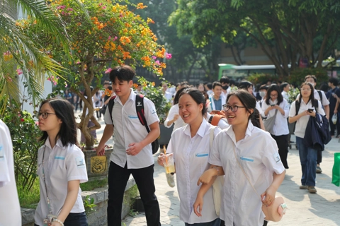 Tuyển sinh lớp 10 chuyên Khoa học tự nhiên: 7,5% thí sinh đăng ký thi 2 chuyên