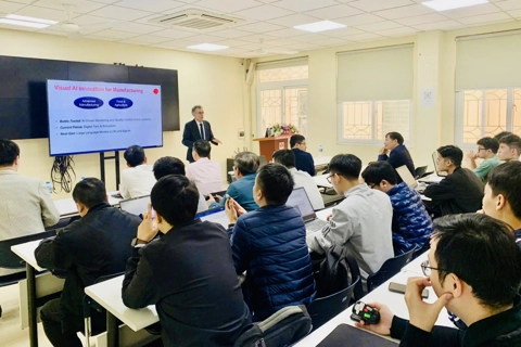 Đại học Quốc gia Hà Nội thí điểm chương trình giáo sư thỉnh giảng