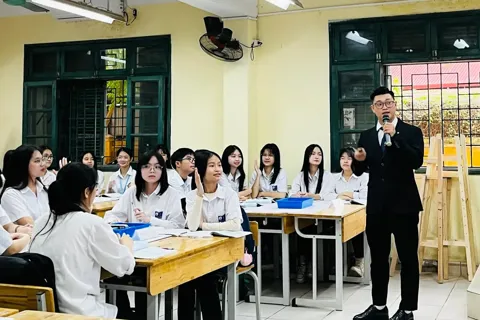 Hà Nội: 96 thầy, cô tiêu biểu dự thi Giáo viên dạy giỏi thành phố cấp THPT