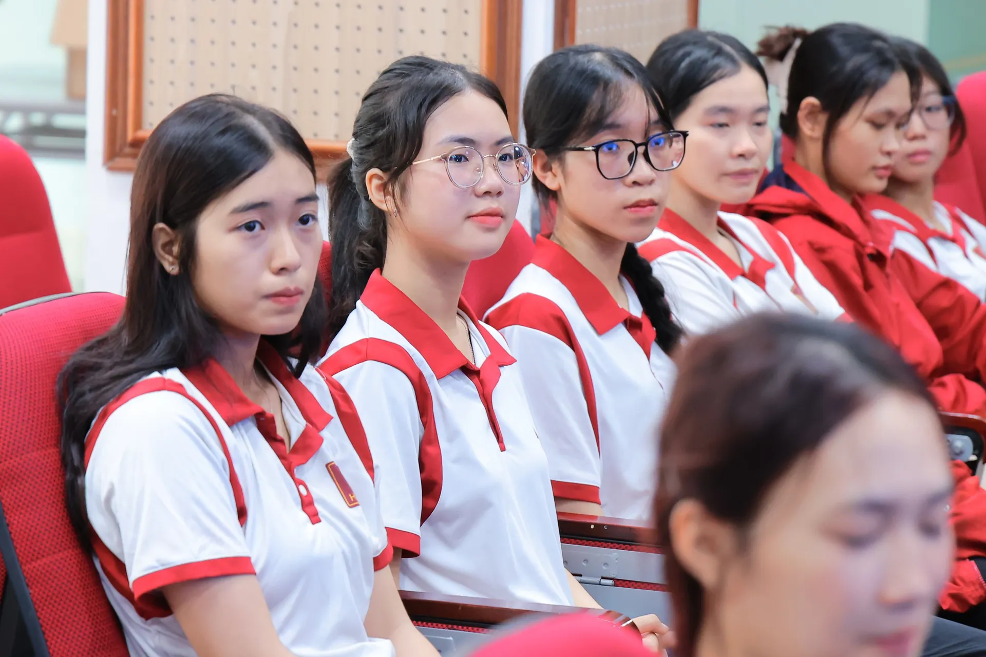 Kịch tính điểm chuẩn đại học 2025