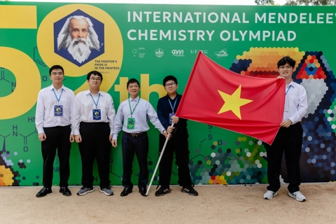 Đoàn Việt Nam xuất sắc giành 4 huy chương tại “kỳ thi hóa học khó nhất hành tinh”