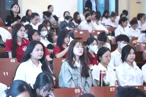 Bồi đắp cho người trẻ tình yêu và niềm tự hào về Hà Nội