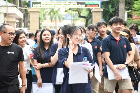 Kỳ thi lớp 10 tại Hà Nội: đề thi tiếng Anh vừa sức, thí sinh thở phào
