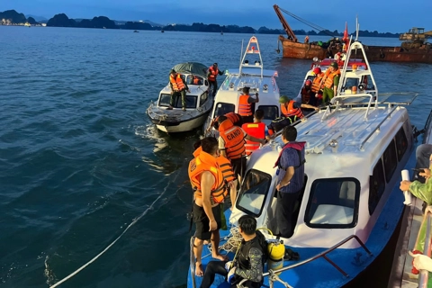 Bộ GD&ĐT thăm hỏi các nạn nhân vụ lật tàu du lịch tại Quảng Ninh