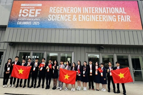Đoàn Việt Nam ghi dấu ấn lịch sử tại Hội thi Khoa học kỹ thuật quốc tế 2025
