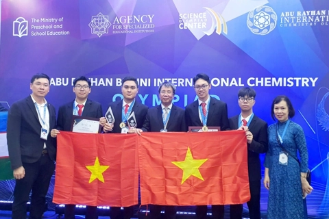 Học sinh Việt Nam giành 4 Huy chương Vàng, Bạc tại Olympic Hóa học quốc tế
