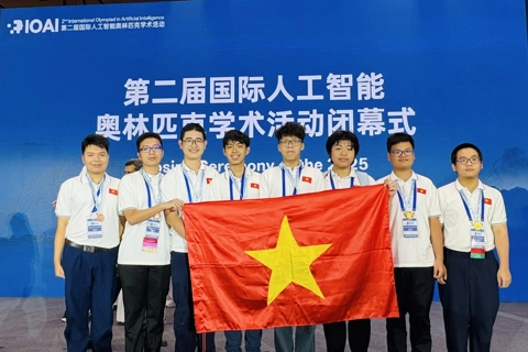 Đoàn Việt Nam đứng tốp 4 tại Olympic Trí tuệ nhân tạo quốc tế 2025