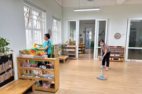 Ngành giáo dục khắc phục hậu quả bão số 10, chủ động ứng phó với bão số 11