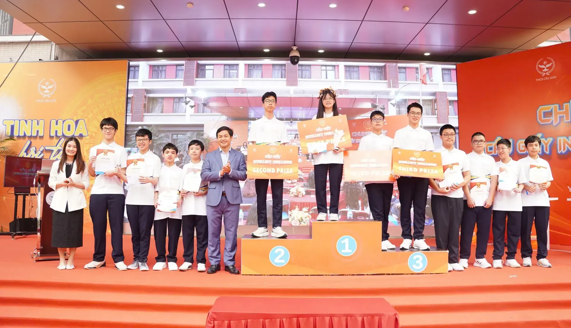 Học sinh Thủ đô chinh phục tri thức tại “Cầu Giấy Intellect Challenge”