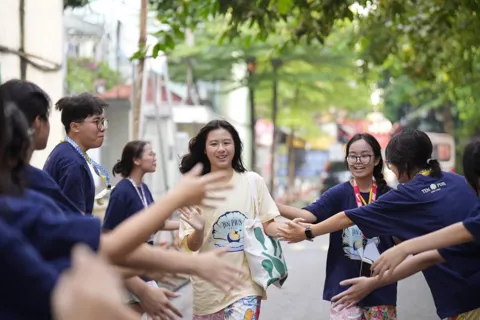 Hơn 600 học sinh lớp 10 chuyên tại Hà Nội “cháy hết mình” với 10+ năm 2025