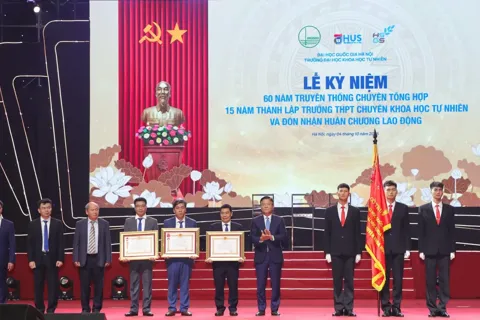 Trường THPT chuyên Khoa học Tự nhiên: nơi ươm mầm nhân tài cho đất nước