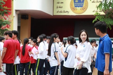 Kỳ thi lớp 10 tại Hà Nội: thí sinh quyết tâm chinh phục môn Toán