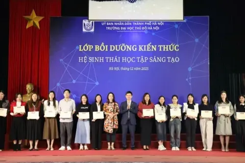 900 giáo viên Hà Nội được bồi dưỡng kiến thức về hệ sinh thái học tập sáng tạo