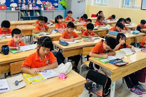 Một bộ sách giáo khoa thống nhất: quyết tâm, đồng lòng vì tầm nhìn dài hạn