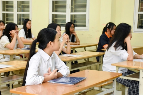 Hà Nội: vì sao 2 trường THPT mới thành lập chỉ tuyển học sinh trượt công lập?