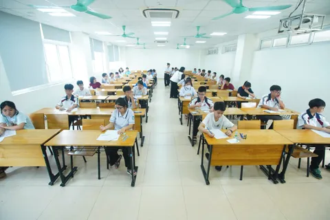 Làm sao để con không áp lực với các kỳ thi quốc tế?