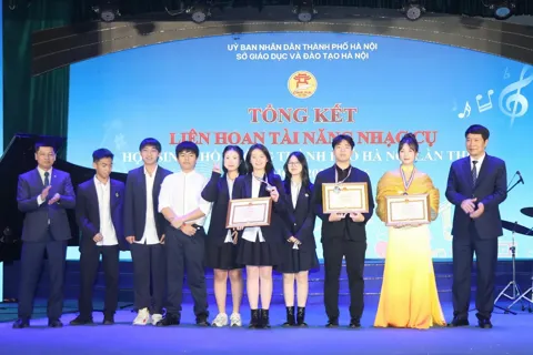 Trao 109 huy chương cho các tài năng nhạc cụ học sinh Thủ đô