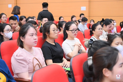 Điểm sàn các trường khối y, dược năm 2025: cao nhất 22,5