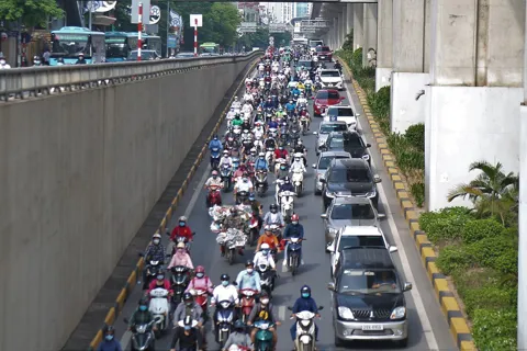 Phân loại nhóm giải pháp để kéo giảm ùn tắc giao thông
