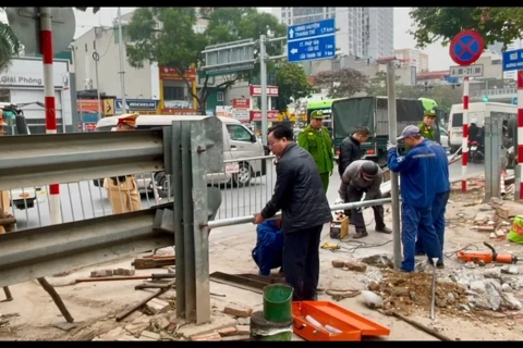 Phối hợp đảm bảo an toàn đường sắt trên địa bàn Thủ đô