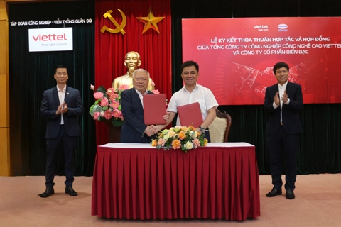 Hợp tác thương mại hóa Camera giao thông AI kết nối 5G