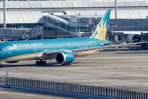 Máy bay Vietnam Airlines chuyển hướng hạ cánh để cấp cứu hành khách
