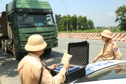 Cục CSGT hướng dẫn cập nhật thông tin giấy phép lái xe trên VneID
