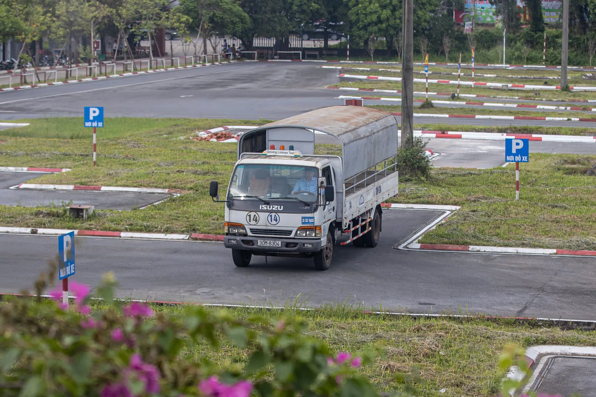 Cảnh sát giao thông Hà Nội đẩy nhanh tiến độ sát hạch cấp giấy phép lái xe
