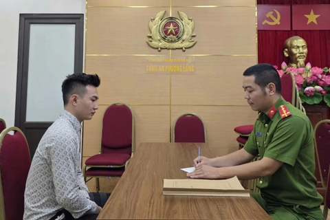 Công an Hà Nội: tạm giữ hình sự đối tượng vi phạm giao thông, chống người thi hành công vụ 