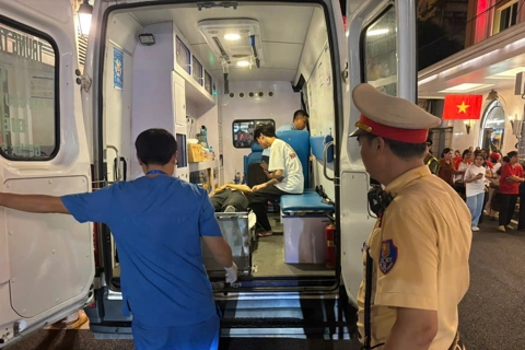 Kịp thời cứu giúp một phụ nữ bị ngất, lên cơn co giật tại khu vực lễ kỷ niệm Quốc khánh
