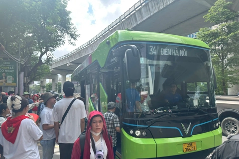 Hà Nội: xe buýt, tàu điện đảm bảo nhu cầu đi lại ngày Quốc khánh 2/9