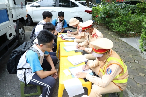 Cảnh sát giao thông Hà Nội: tăng cường xử lý học sinh vi phạm giao thông