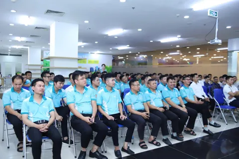 Xây dựng văn hoá giao thông cho tài xế taxi