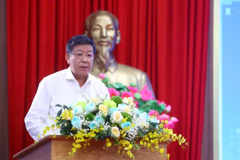 Hà Nội quyết tâm giải quyết ùn tắc giao thông
